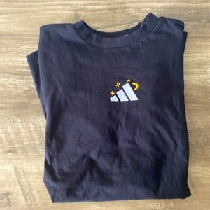 Adidas size L long sleeve shirt black with multi colors